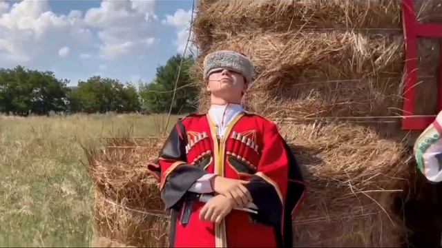 Русское поле