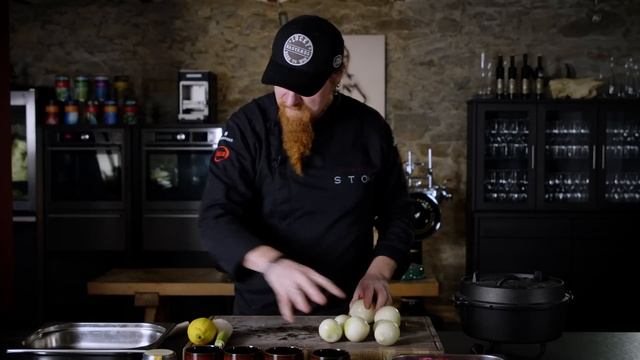Dutch Oven Special - Teil 1: Szegediner Gulasch mit Lucki Maurer