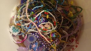 Обзор на все украшения из бисера( живя полной силой)