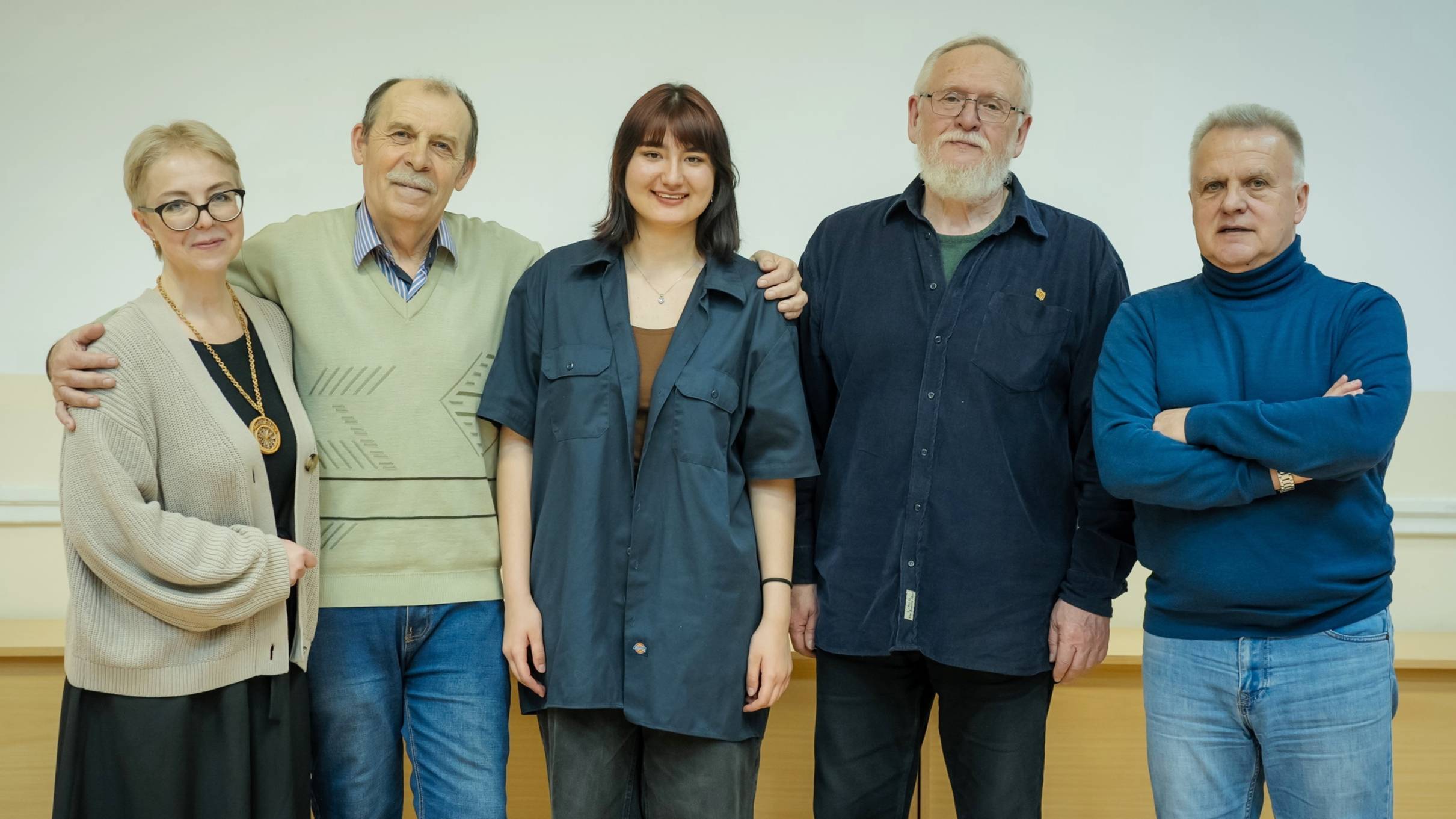 Автор a tempo (Б. Бартфельд, Д. Воронин) смотреть онлайн