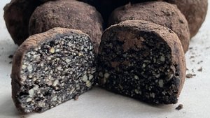 Самые быстрые и простые в приготовлении сыроедческие конфеты