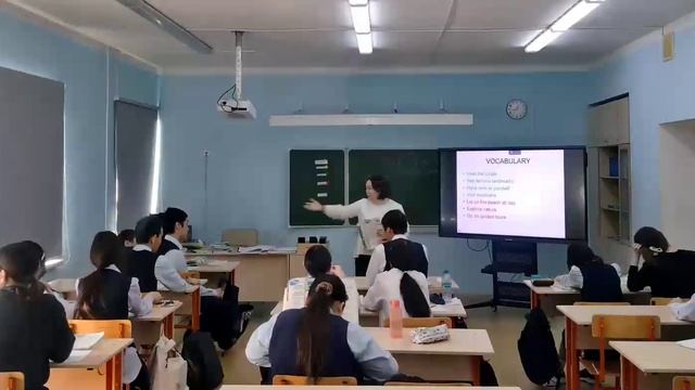 Аринкина Людмила Анатольевна, английский язык в 8 "а" классе смотреть онлайн