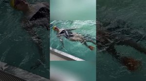 Куда девать ручки во время вращения