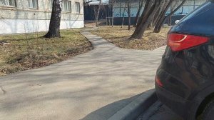 При сносе МГСА под школу нам обещали в ЖК парковки__а объявили там программу двор без машин
