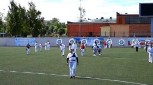 Стрельба из лука по мишеням.