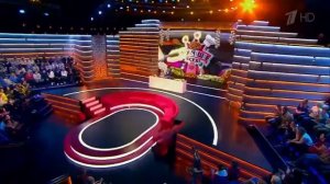 Динозавр! Он сюда идёт!!!  Трёхлетняя девочка рассмешила весь зал, до конца)