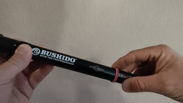 Делаем монтаж болонского удилища с поплавком и безъинерционной катушкой для ловли мирной белой рыбы.