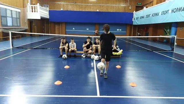 🎅⚽Футбольный⚽Фристайл⚽ Салехард "Центр культуры и спорта "Геолог" 36 занятие 3️⃣0️⃣ декабря 21г. 🌲↩