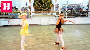 НОВОГОДНИЙ УТРЕННИК в школе танцев. Танец Бурундучков.)