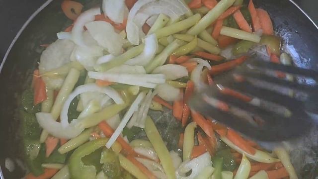 Макароны с овощами🤗😋 смотреть онлайн