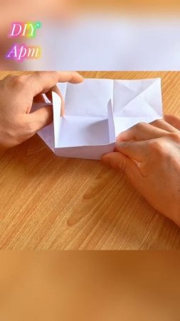 Подставка для телефона из бумаги оригами. DIY
Арт