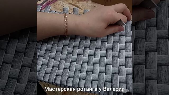 Бесплатный мастер-класс.
Как сплести из полиротанга "сумочку - котомочку" 3 часть39.mp4 смотреть онлайн