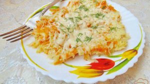 Тушеная капуста с яйцами и сыром