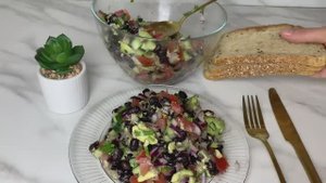 САЛАТ за 5 минут с фасолью, грецким орехом и авокадо!