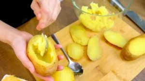 От такой картошки в духовке не откажется никто! Фаршированный картофель запеченный в духовке