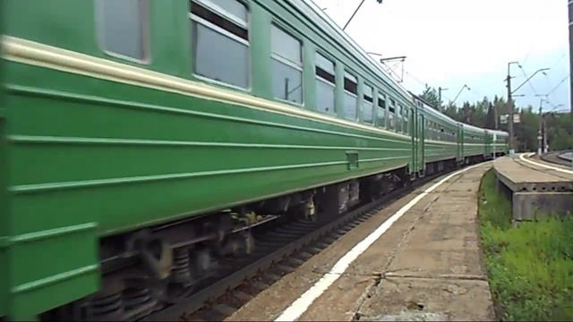 Электропоезд ЭР2Т-7147
