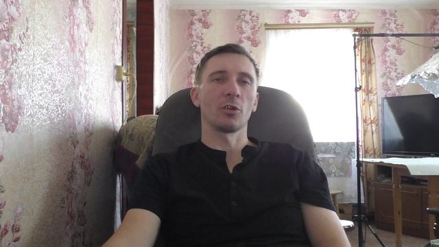 Почему камера в телефоне зависает на черном экране?