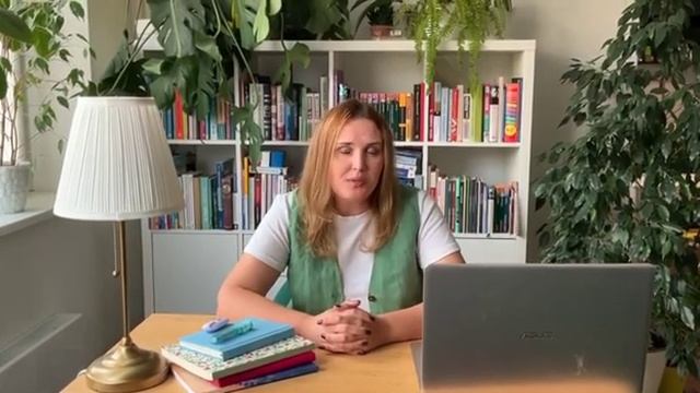 Лобынцева Елена Викторовна - репетитор по русскому языку - видеопрезентация для Repetit.ru