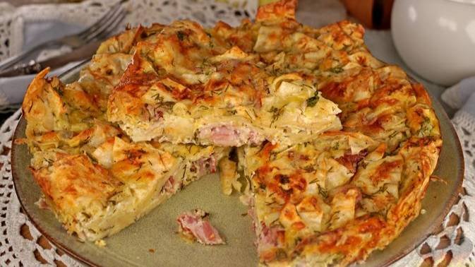 Простая ленивая выпечка. ПИРОГ ИЗ ЛАВАША С СЫРОМ И БЕКОНОМ