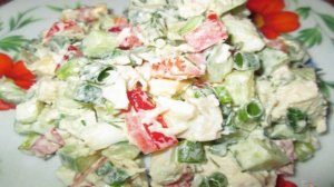 Салат с курицей и болгарским перцем