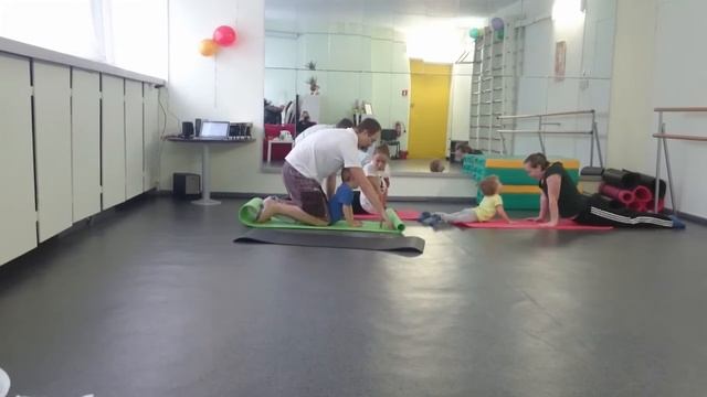 Капуэйро, Первый урок, 3,5года, студия SvetiC смотреть онлайн