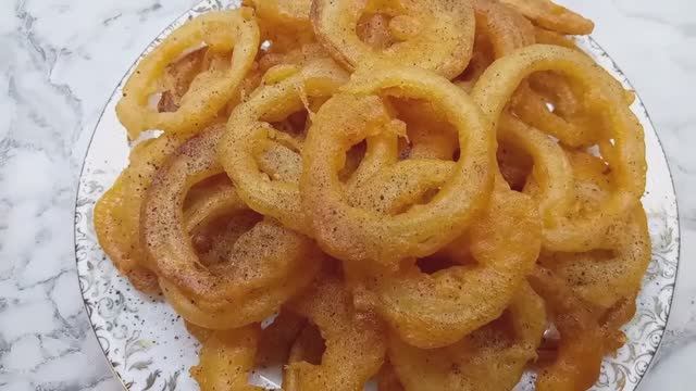 Луковые кольца в кляре. Хрустящие, сочные и нежные! смотреть онлайн