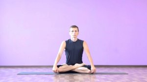 Хатха йога с Алексеем Лихановым. Комплекс средней сложности с освоением Падмасаны (август 2019)