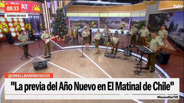 En la previa del Año Nuevo: ¡La presentación completa de la "Small Band" de Carabineros! смотреть онлайн