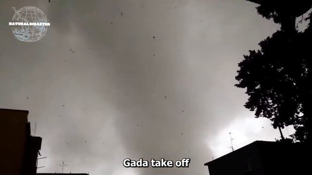 Scary Storm Moments Ever Caught On Camera смотреть онлайн