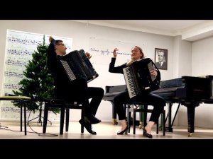 Я шагаю по Москве (фантазия на тему А. Петрова) / Fantasy on the theme "I'm walking in Moscow"