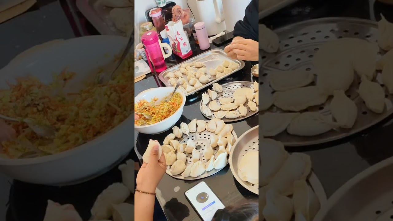 Празднуем и лепим пельмени.  #йогакаждыйдень
