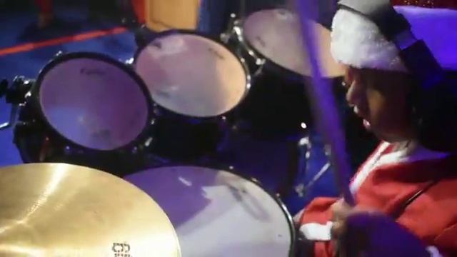 Jingle bells / Christmas carol song/kid santa claus drummer-Ryan Thomas Saji смотреть онлайн