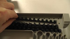 How to use Fellowes Star 150 Manual Comb Binding Machine
