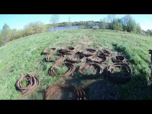 Металлолом на берегу реки. Сотни метров стального троса!