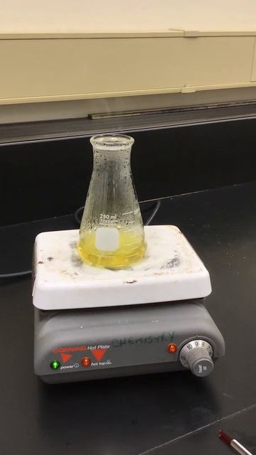 Boiling of Hydroxylamine/iron (III) chloride solution