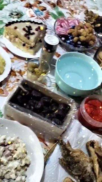 На ужин рыба жареная с #пюре и гречка и соленые огурцы #рекомендации #шортс