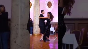 Красивая песня о любви...