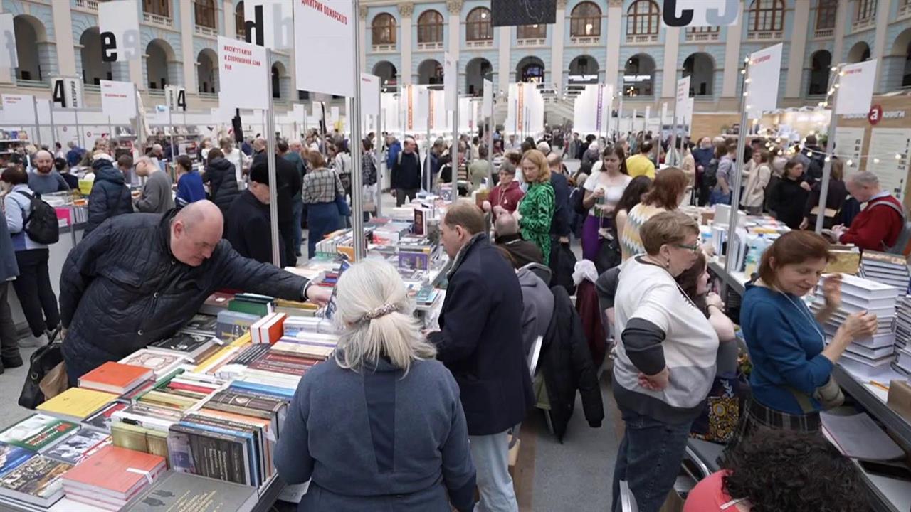 В Москве стартовала Международная ярмарка интеллектуальной литературы non/fiction