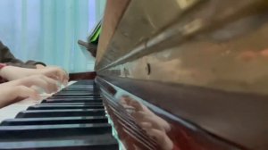 самая красивая игра на пианино с учителем зову. его Анастасия Игоревна. приятного аппетита и п.