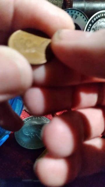 1968 Canadian maple leaf penny found in my change. смотреть онлайн