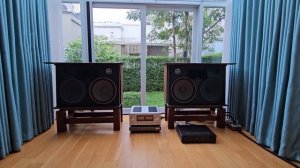 Luxman L590 AX II x JBL Olympus x Arcam A15 x Life Audio cables