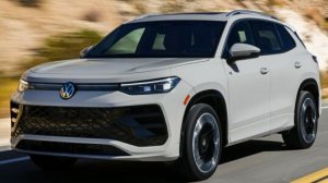 В России продают новые Volkswagen Tiguan R-Line : цены стартуют от 4 млн.