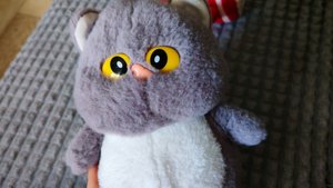 плюшевый котик для малышей весело танцует и поет