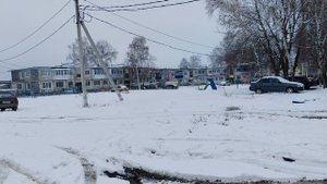 погода в апреле, выпал снег в деревне, деревенская жизнь