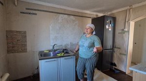 Почему так красили/Сорвала со стен обои/пересадили растишки