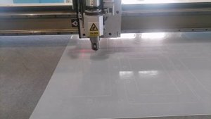 ПЛОТТЕРНАЯ РЕЗКА ПРОКЛАДОК ИЗ ЛИСТОВОГО СИЛИКОНА ПО ЧЕРТЕЖАМ ЗАКАЗЧИКА.