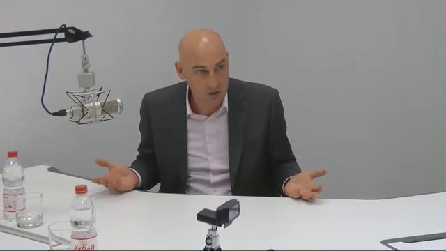 Радислав Гандапас. интервью для СИА пресс смотреть онлайн