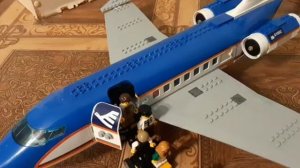 Лего самолёт. экипаж.