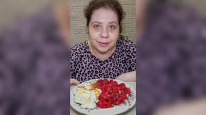 Белое платье для невинных невест, а не для баб/Мукбанг Винегрет и Яичница