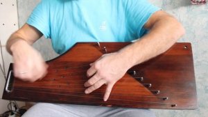 Гусли крыловидные деревни Столбово Псковской области. Пример звучания.